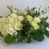 SIGNATURE STYLE ARRANGEMENT
