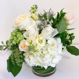 SIGNATURE STYLE ARRANGEMENT