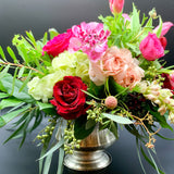 SIGNATURE STYLE ARRANGEMENT