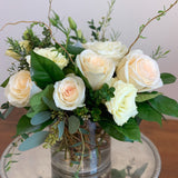 SIGNATURE STYLE ARRANGEMENT