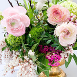 SIGNATURE STYLE ARRANGEMENT